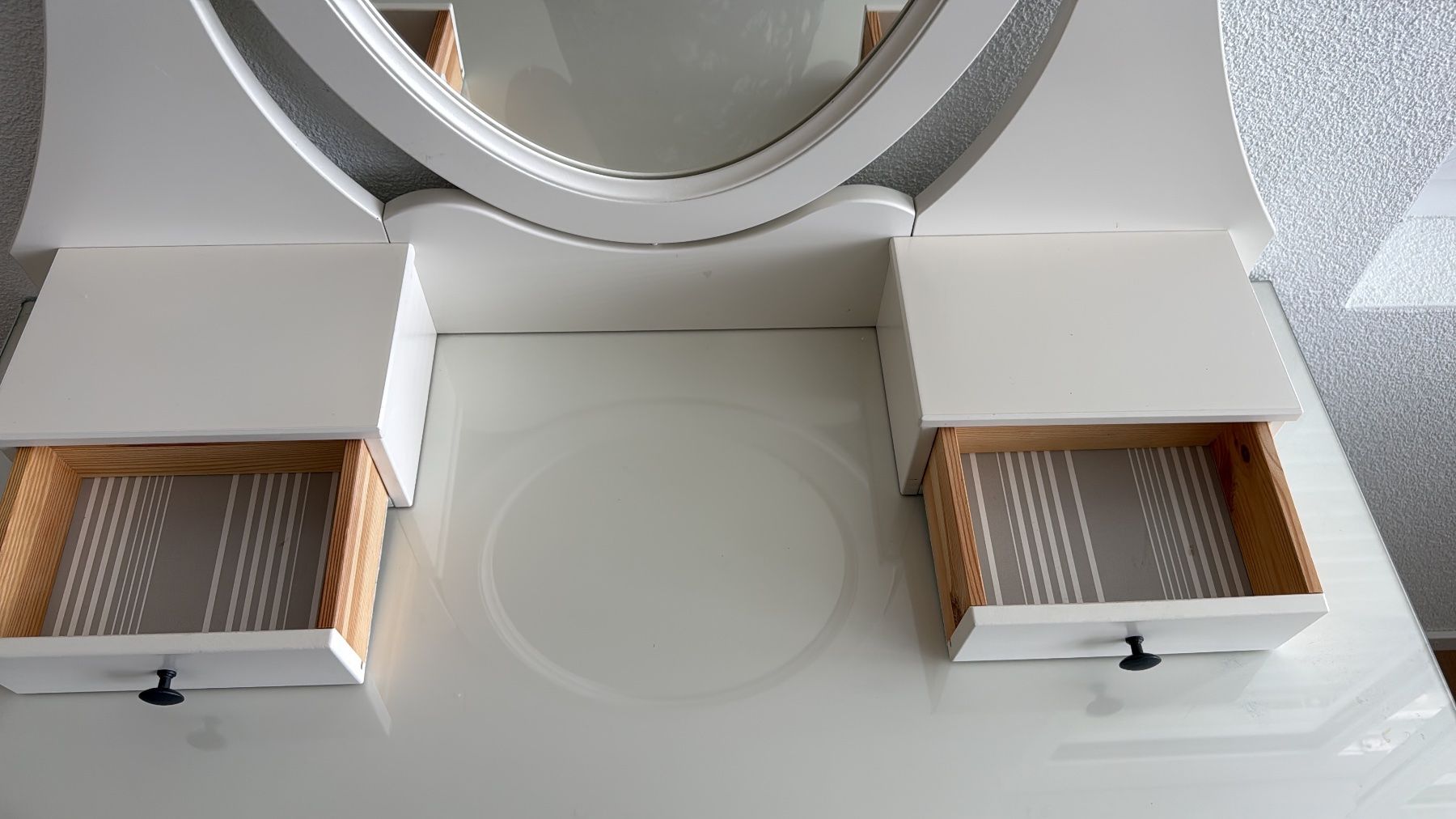 Ikea Tavoli da trucco: Frisier/ Schminktisch – Usato da Amriswil venduto da altidosve4 2