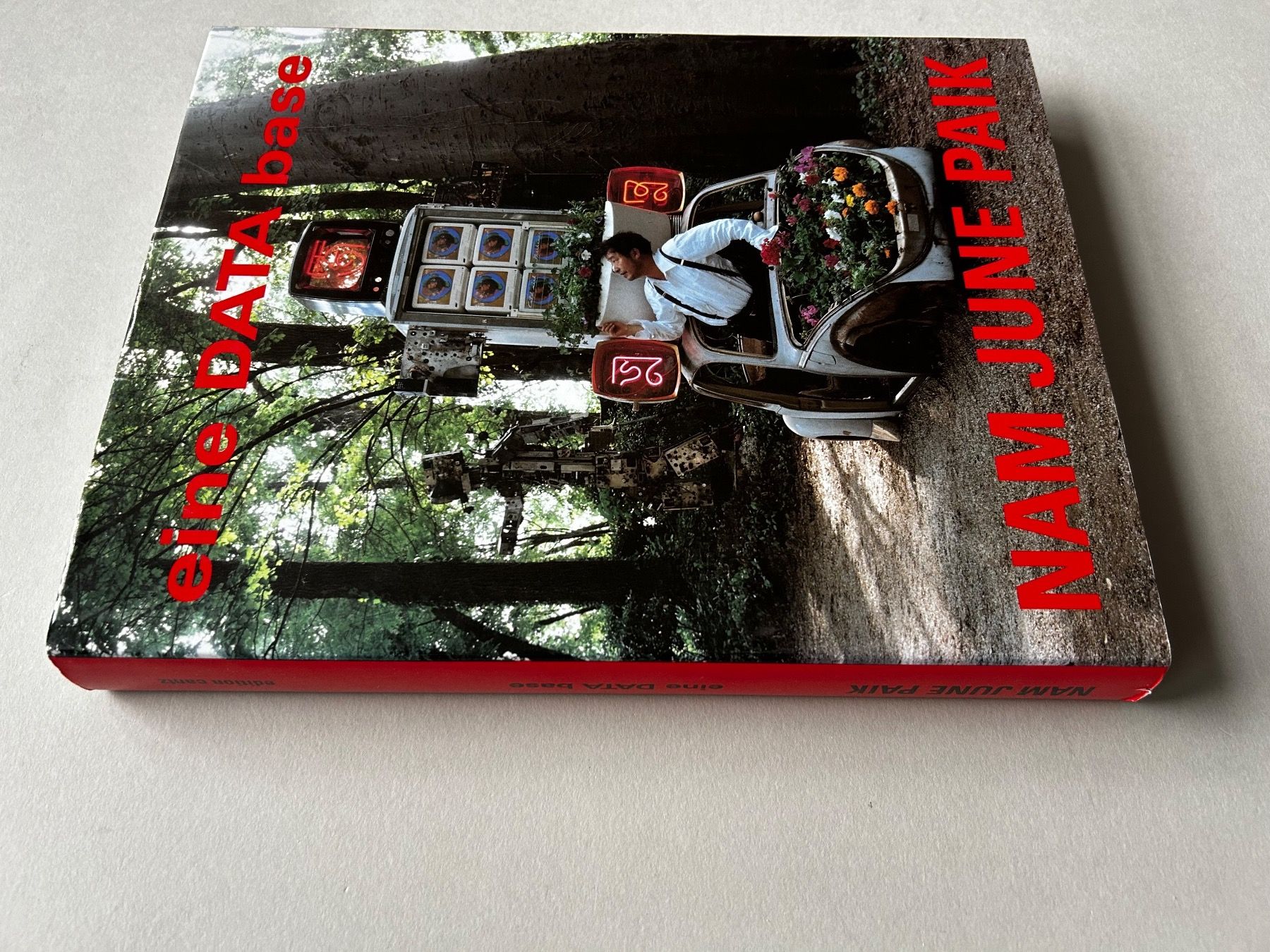 Libri: NAM JUNE PAIK eine DATA base. VIDEO MEDIA  ART. – Usato da Zürich venduto da Coffeetable88 6