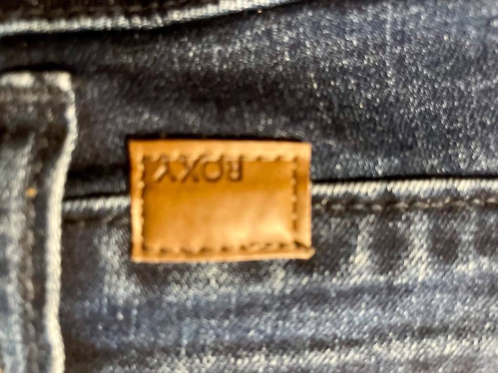 Hosen: Coole Jeans von ROXY Grösse 164 – Gebraucht aus Fehraltorf von Marlene4 2