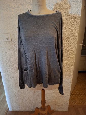 Pull en lin Umit Unal gris