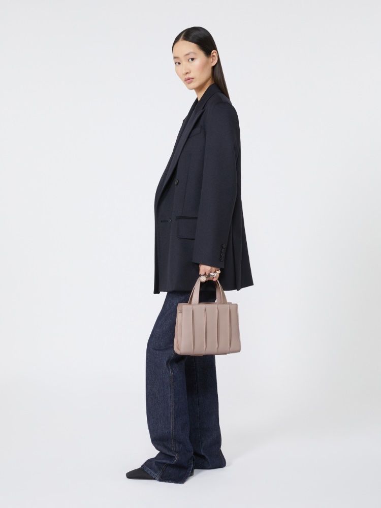 Max Mara Borse da donna: Max Mara Whitney 4 perfect condition – Nuovo (secondo la descrizione) da Zürich venduto da gracieteS