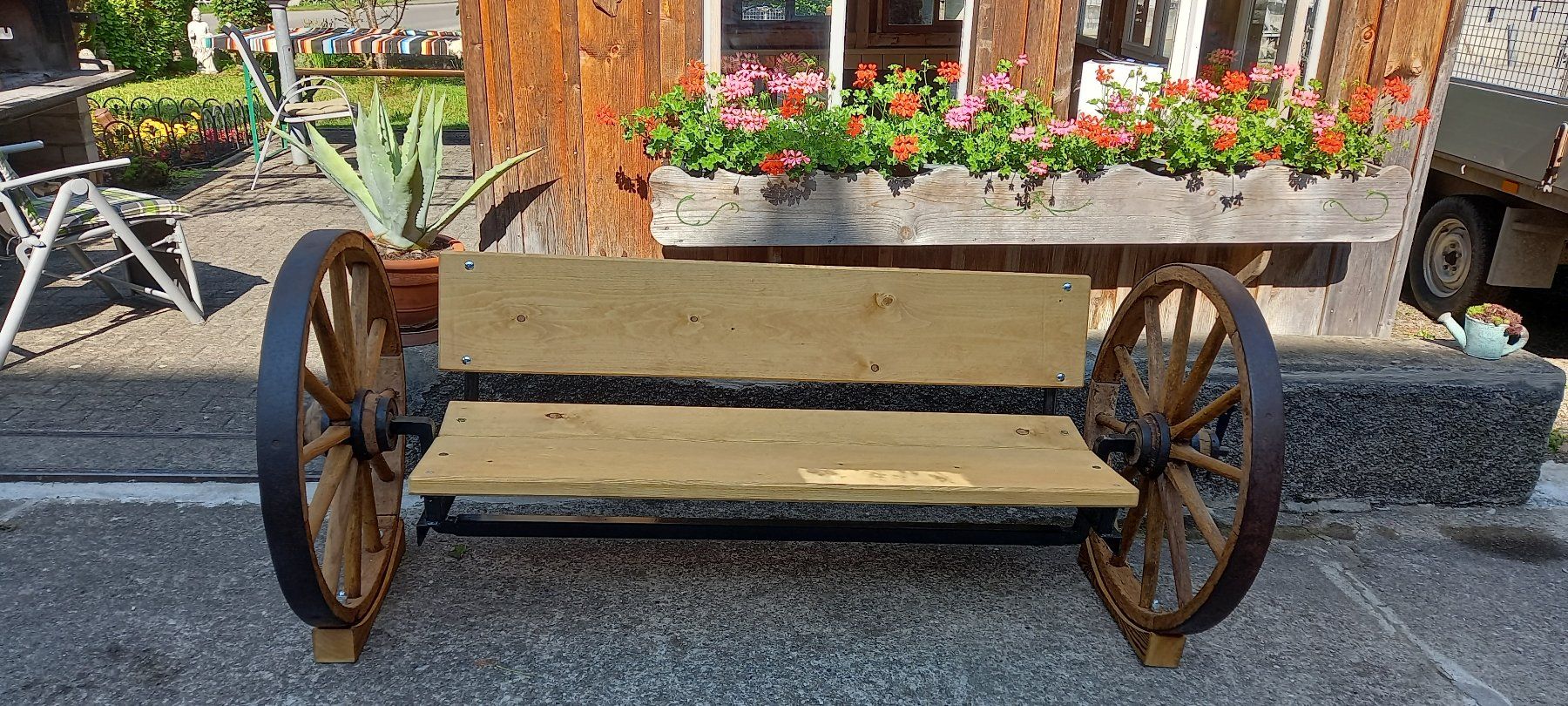 Panchine: exlusive Sitzbank mit nostalgischen Rädern - ein Hingucker! – Nuovo (secondo la descrizione) da Bazenheid venduto da Huzi60 2