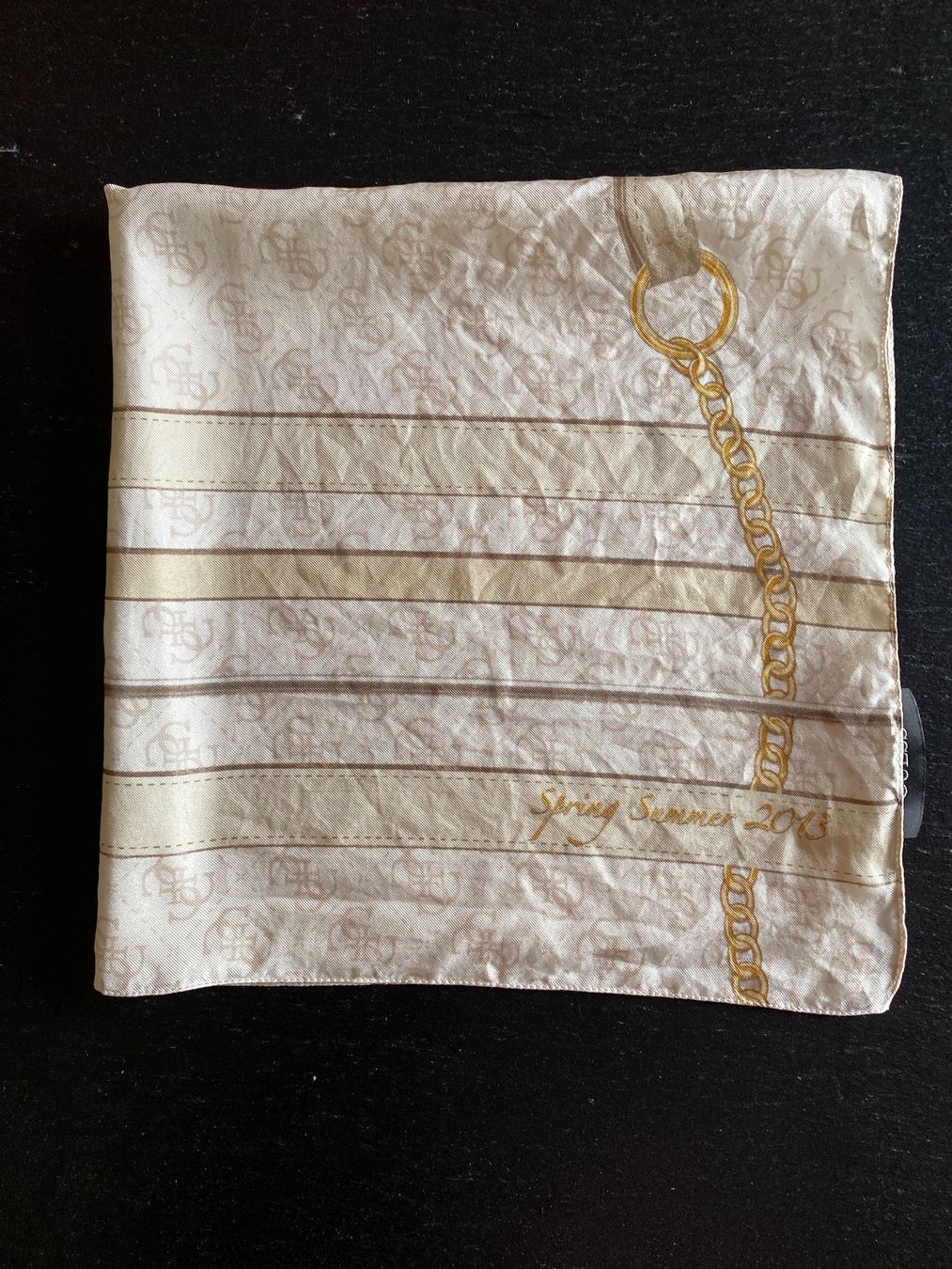 Guess Foulard & Sciarpe: Foulard / Nickituch GUESS – Nuovo (secondo la descrizione) da Bern venduto da hoover08 2