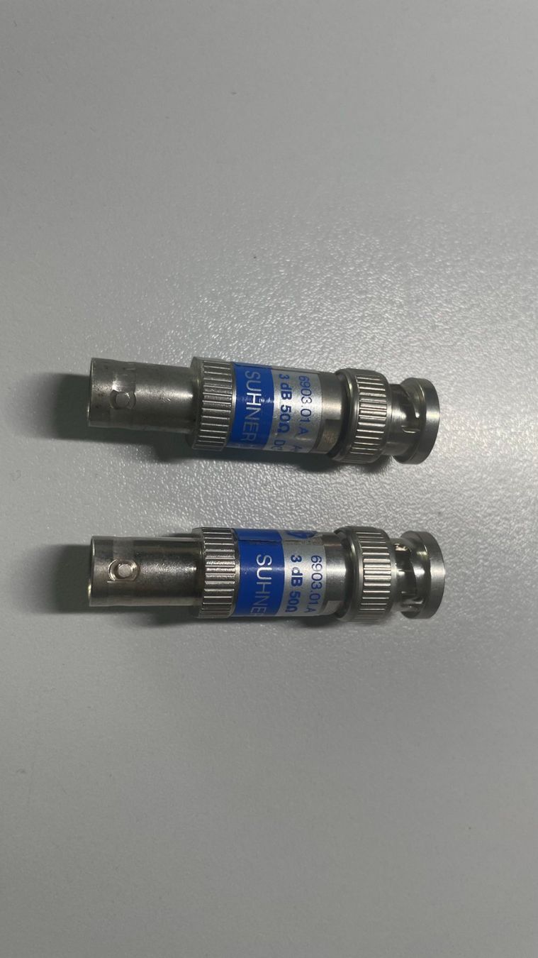 Radiocomunicazione: 3 dB Abschwächer Huber+Suhner 2 Stk – Nuovo (secondo la descrizione) da Steinhausen venduto da Romust