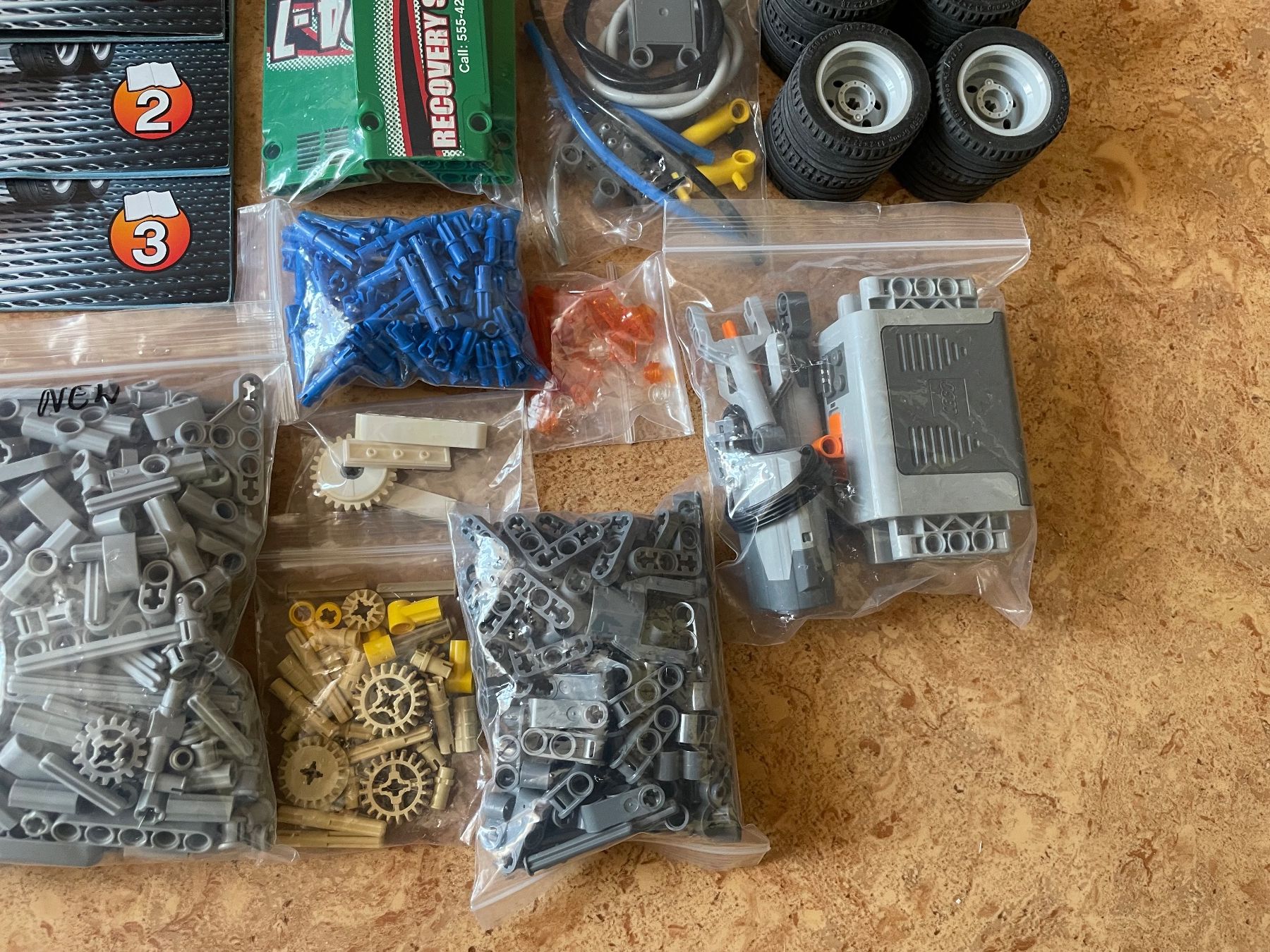 Lego Kit di costruzioni: LEGO Technic 42008 Abschlepptruck – Usato da Airolo venduto da Bagaion99 3