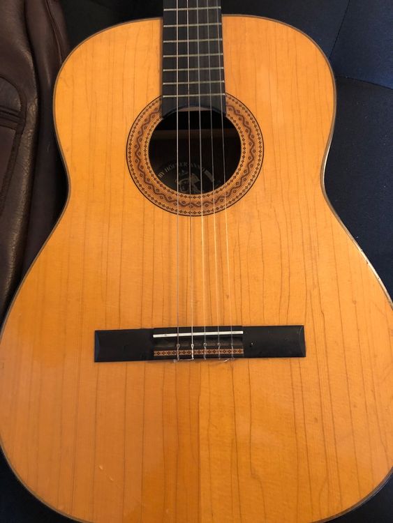 Hofner "Anno 1973" Classical Guitar with Gigbag and Capo Kaufen auf