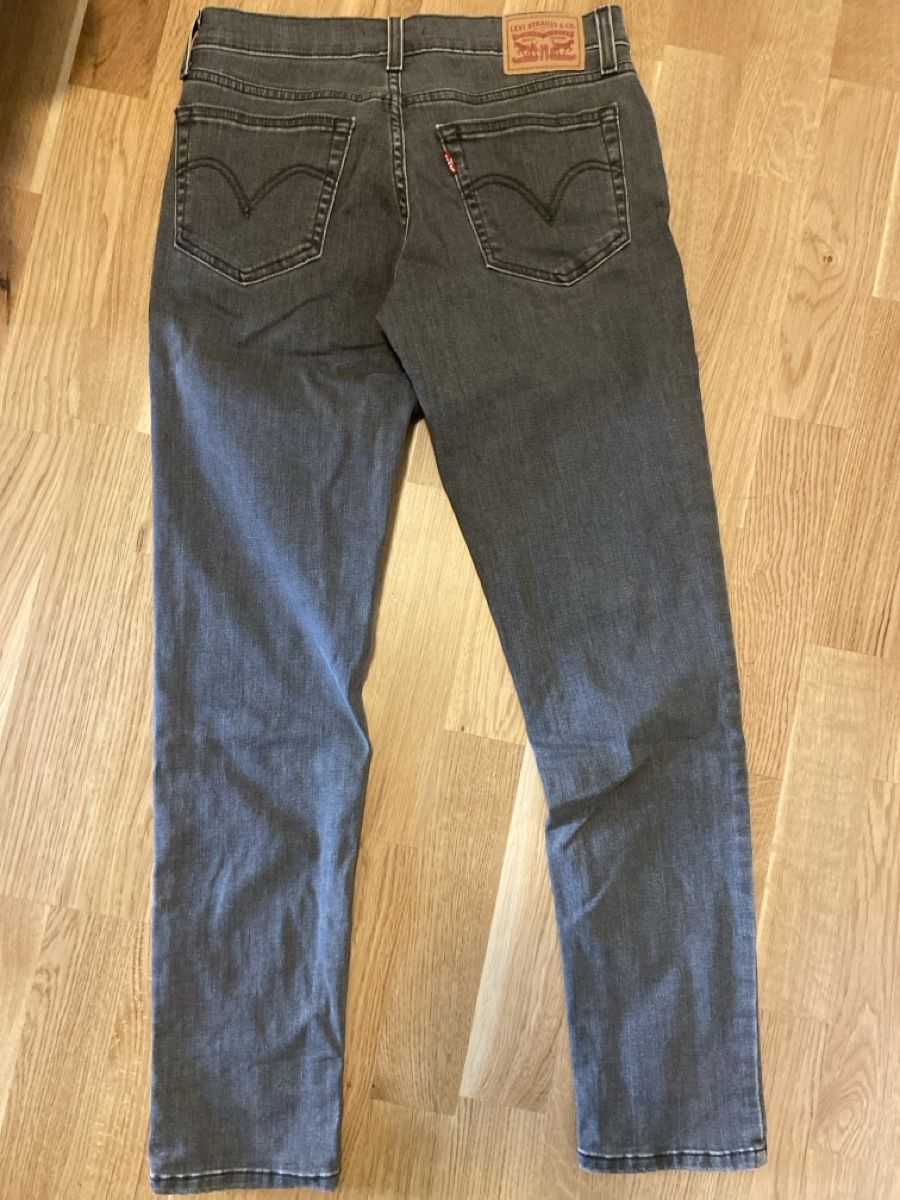 Levi's Jeans: Jeans Levi’s – Usato da Lausanne venduto da lau_8vk7 1