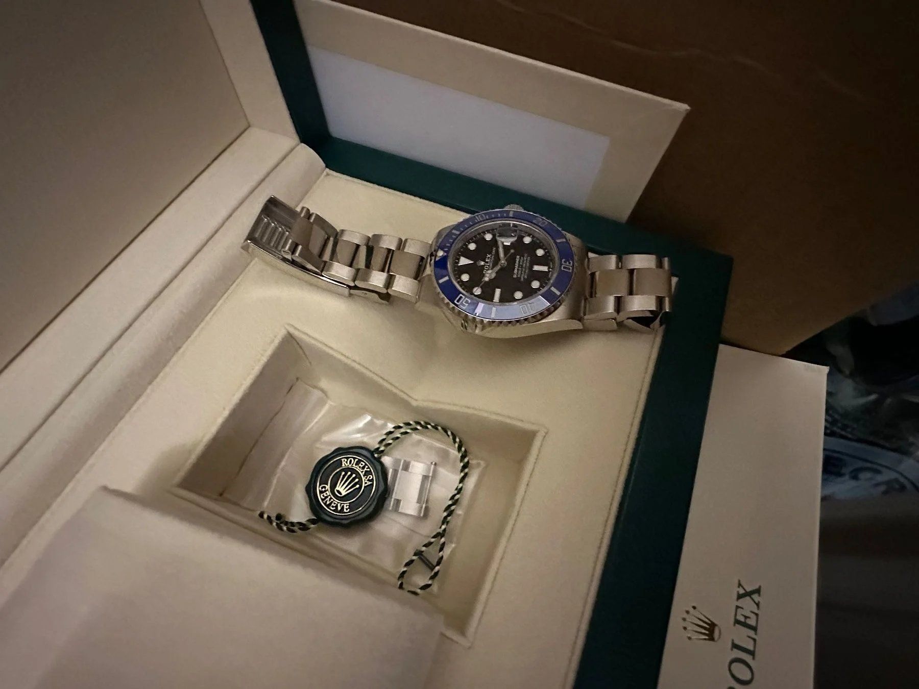 Rolex Orologi: Rolex Submariner 126619LB – Usato da Thalwil venduto da LeCh1ffre 3