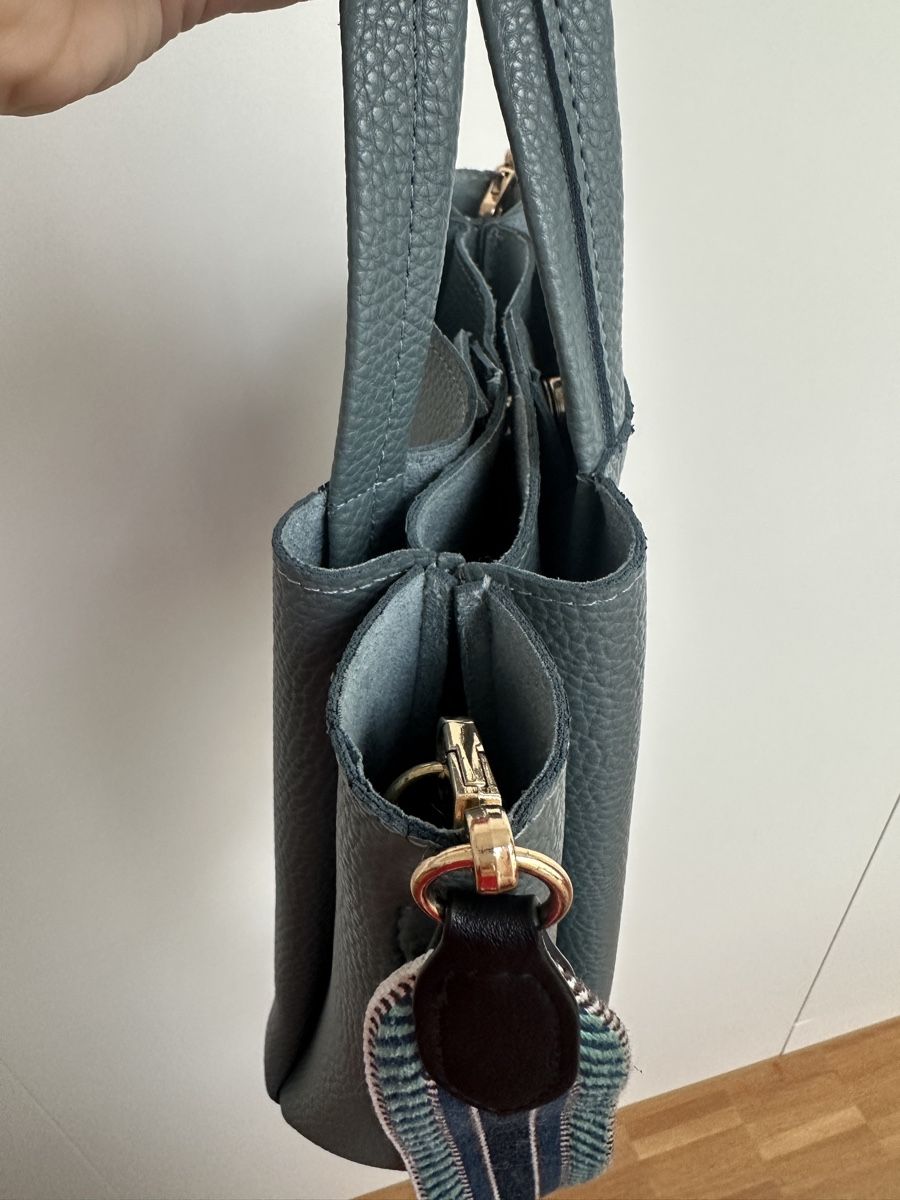 Borse: Blue Handbag with Patterned Strap – Usato da Zürich venduto da Laui91 4