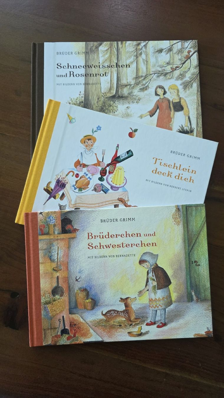 Libri: 3 Märchenbüchlein – Nuovo (secondo la descrizione) da Basel venduto da abo_xbd2