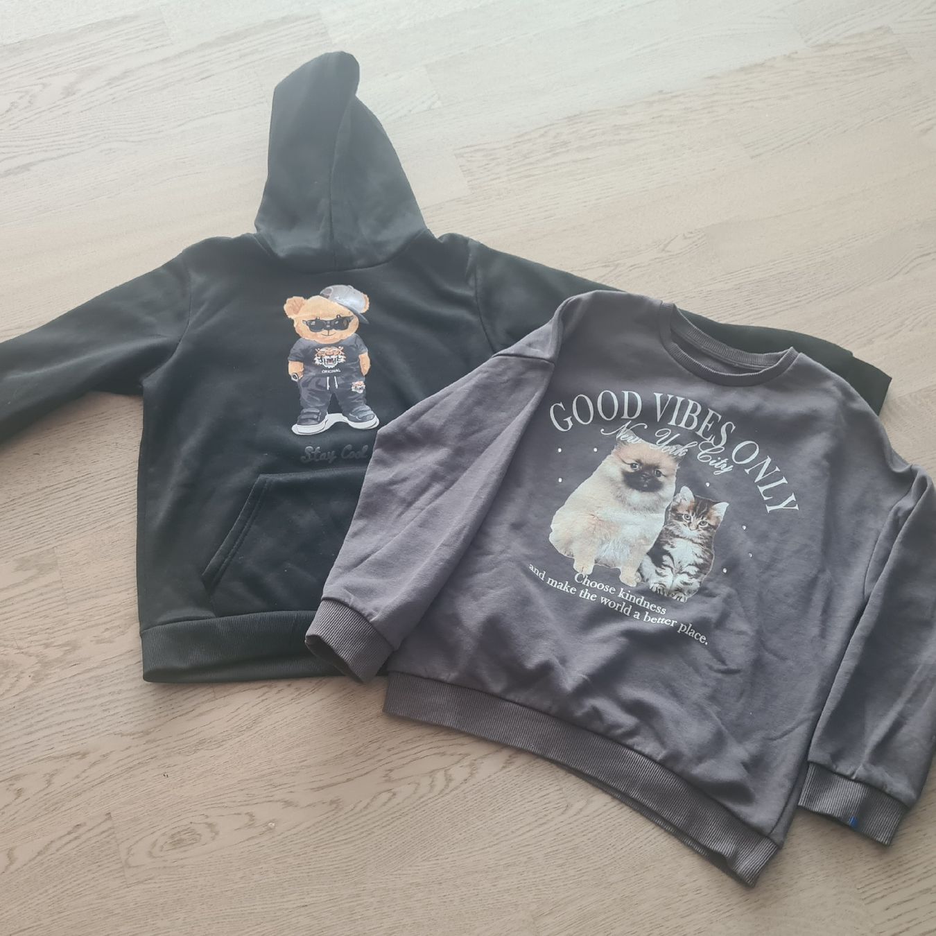 Pulls et sweat-shirts: 2 Kinder Pullover Gr 140 – D'occasion à Steinen par turbogeiss99