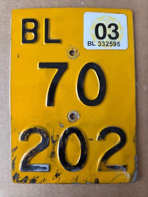 Sachs Insegne: Velonummer BL 2003 gelb Mofanummer Plaque Mofa – Usato da Schenkon venduto da Uhu007