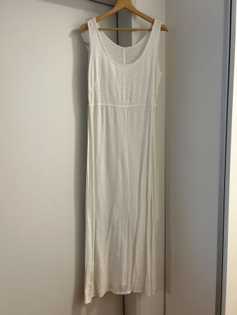 Wunderschönes Kleid (100% Baumwolle). Grösse/Taille 38