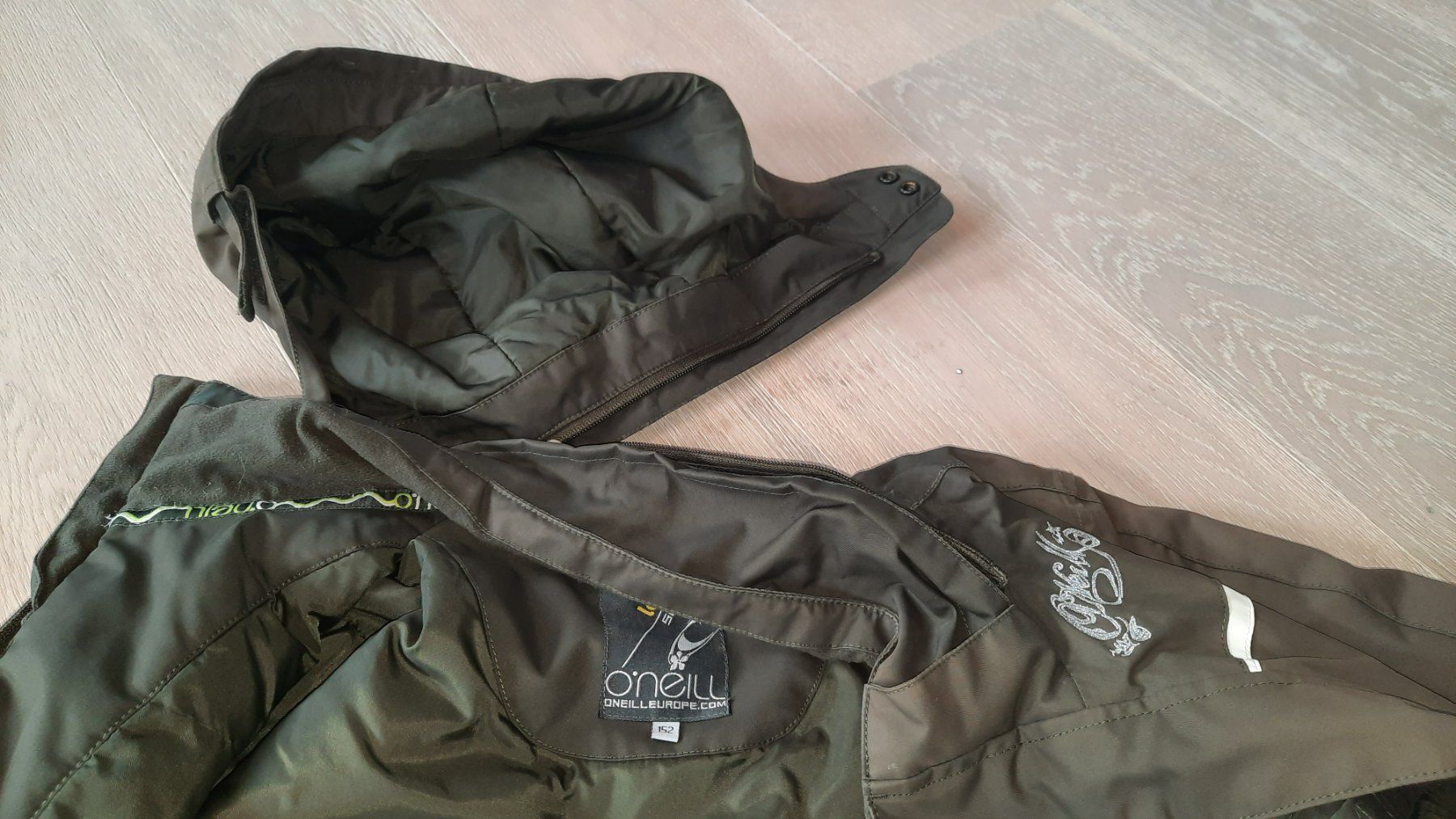 Jacken & Mäntel: Winterjacke / Skijacke - Gr. 152 – Gebraucht aus Neftenbach von DanielaS01020304 1