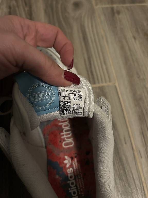 Chaussures femmes: Baskets adidas taille 36.5 – D'occasion à Curtilles par cat_vs66 4