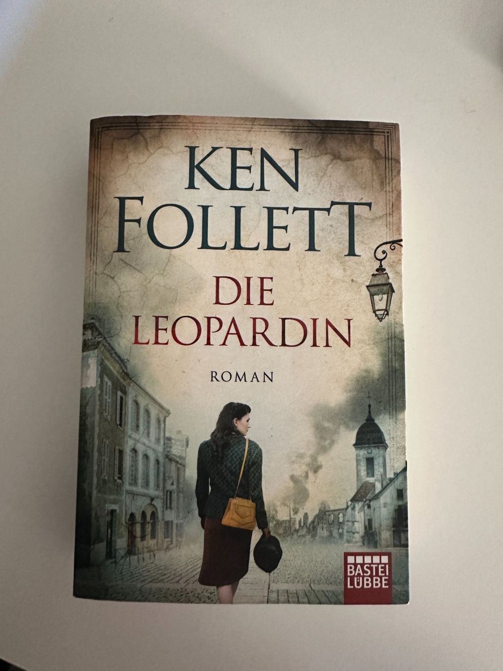 Livres: Die Leopardin (Ken Follett) – D'occasion à Zürich par Diazaio