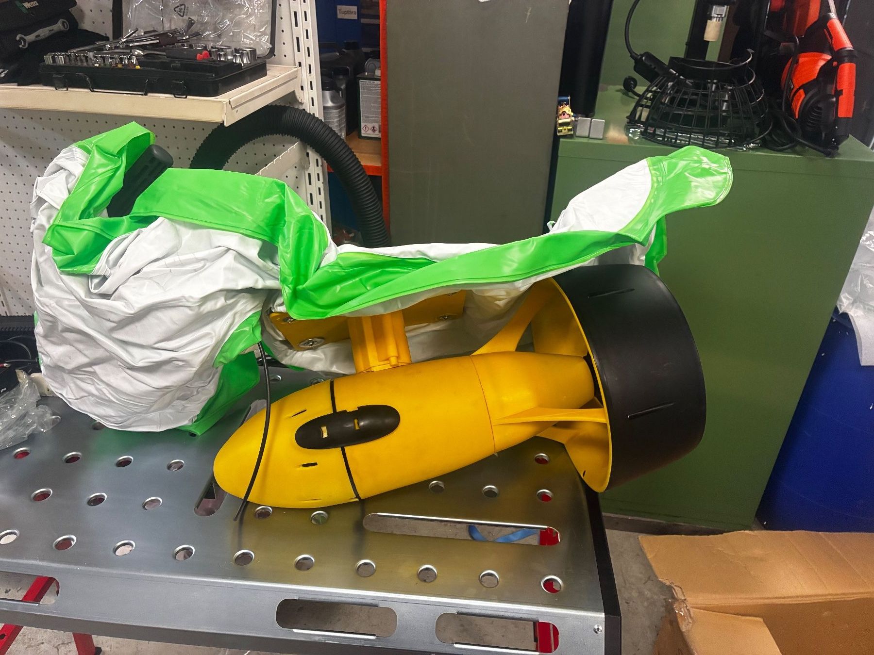 Barche: Mini Gummiboot mit Elektroantrieb – Usato da Zollbrück venduto da outlet16 1