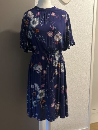 Damen Kleid blau mit Blumenmuster von s.Oliver