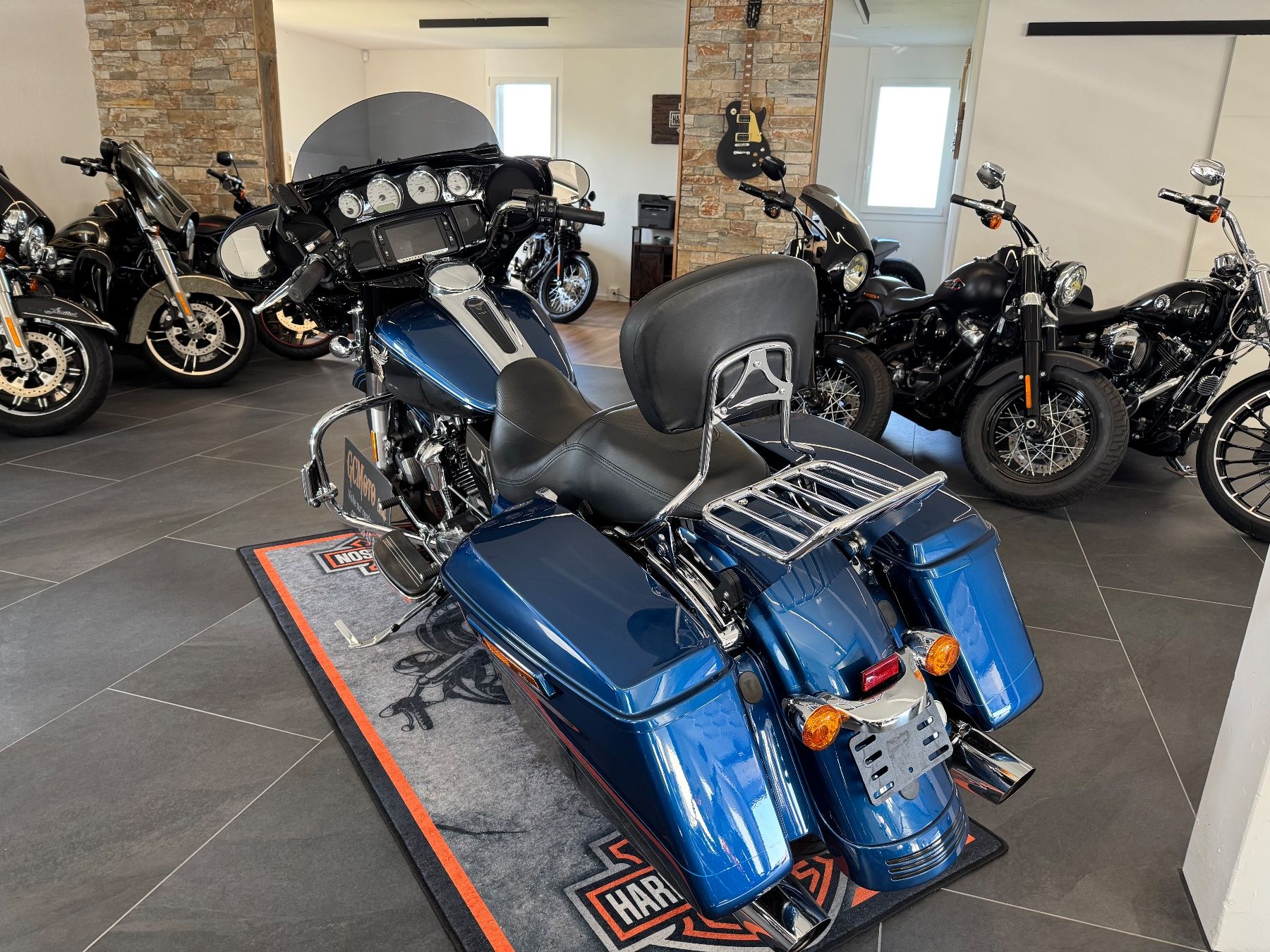 Harley-Davidson Touring: Harley Davidson Street Glide 107 LEASING POSSIBLE – Gebraucht aus Echallens von HD90 6