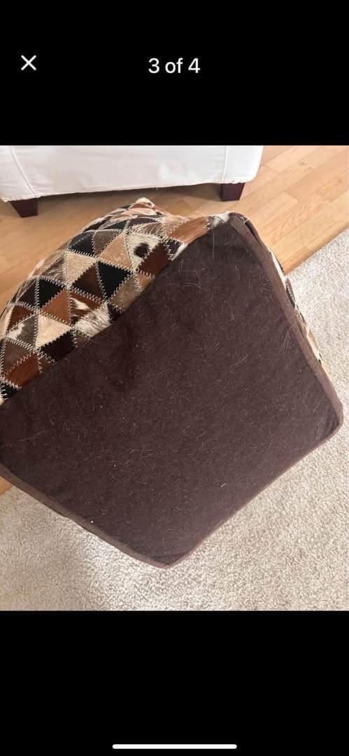 Hocker: Cowhide Ottoman, new with tags - unstuffed – Neu und originalverpackt aus Wädenswil von lucy-ethel 1