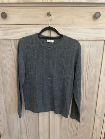 Cyrillus Strickjacke, neuwertig M, Grau, zartes Strickmuster