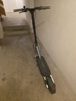 Navee E-Scooter ST3 Pro mit Strassenzulassung Top Zustand