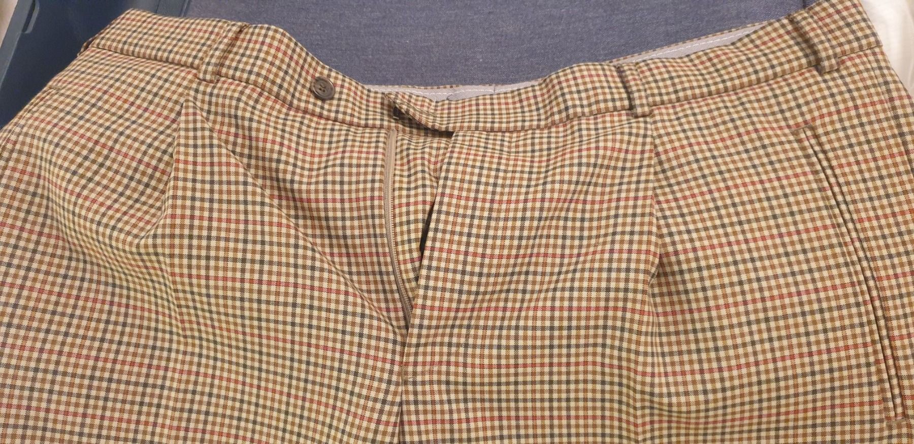 Pantaloni: Herren Hose – Usato da Clarens venduto da fur_bxq2 6