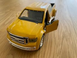 Metall Auto Maisto Ford 1/31