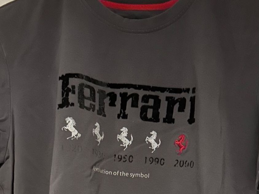 Ferrari T-shirt: Ferrari T-Shirt XL – Usato da Zumikon venduto da Uranus88 4