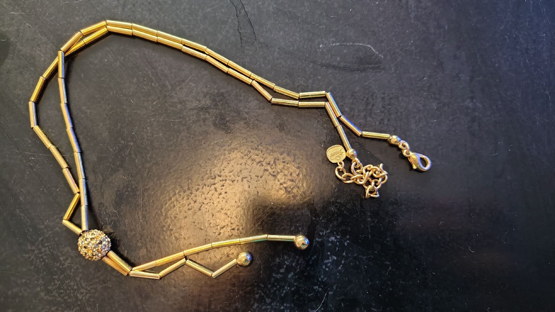 Catenine: Collier doré avec pendentif boule strassé – Usato da Puidoux venduto da Sophia70 1