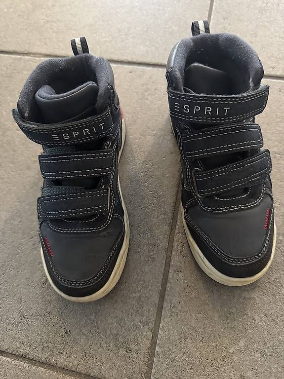 Scarpe per ragazzi: Kinderschuhe – Usato da Basel venduto da Spielzeugverkauf