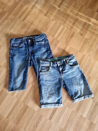 2 kurze Jeans 152