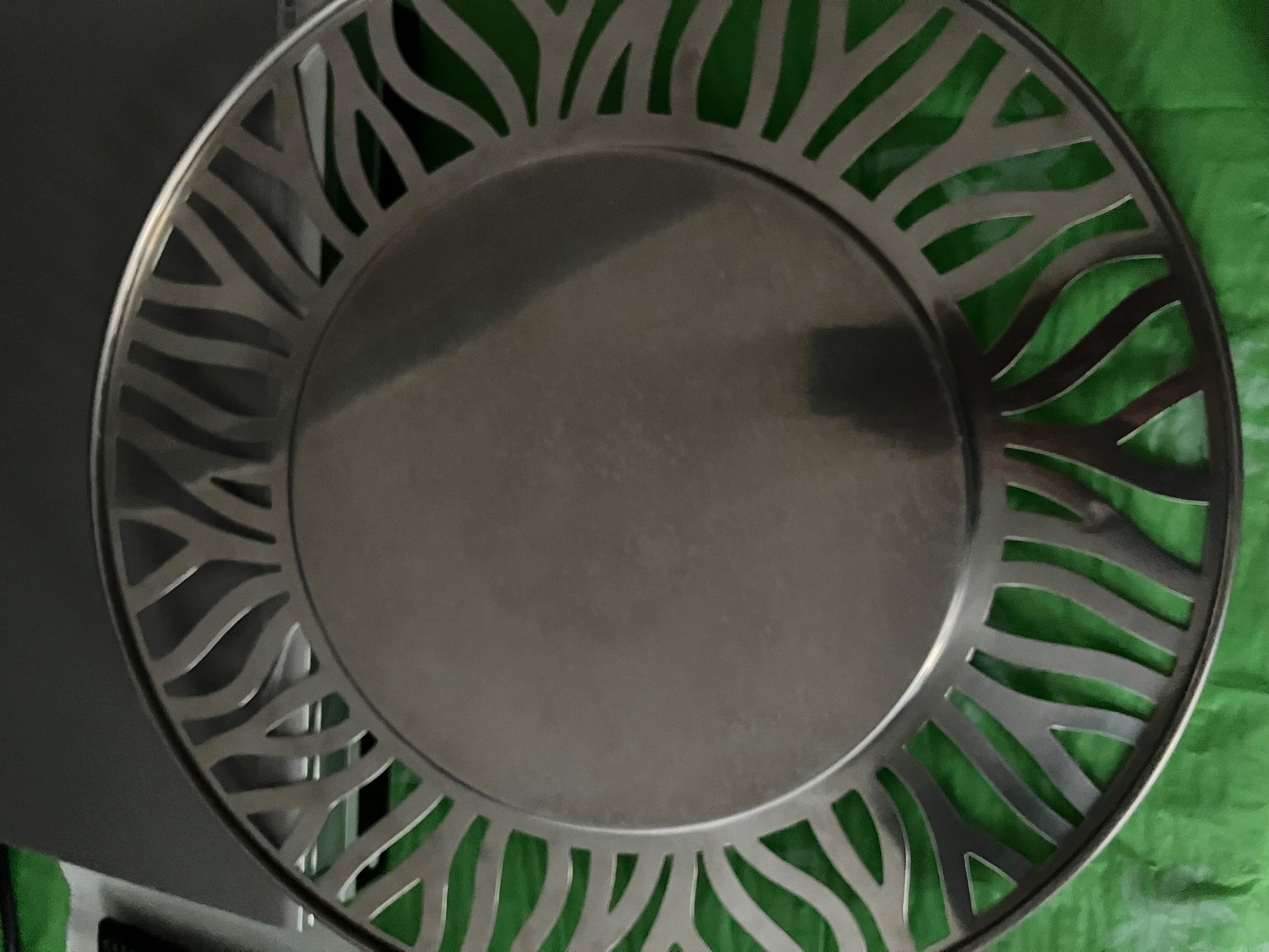 Alessi Piatti di portata: 2 Alessi Platten  40cm und 48cm Durchmesser – Usato da Aadorf venduto da heiluz15 3