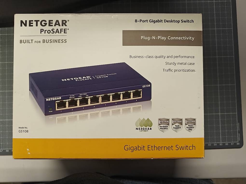 Hubs & Switches: Netgear GS108 8-Port Gigabit Switch – Gebraucht aus Odogno von Aron.Stocker