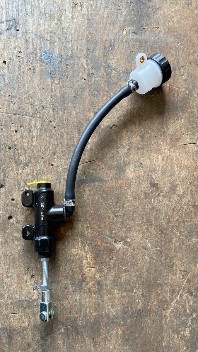 Mash Tutti i ricambio per moto: Motorrad Bremszylinder  – Nuovo (secondo la descrizione) da Zürich venduto da alt-eisen