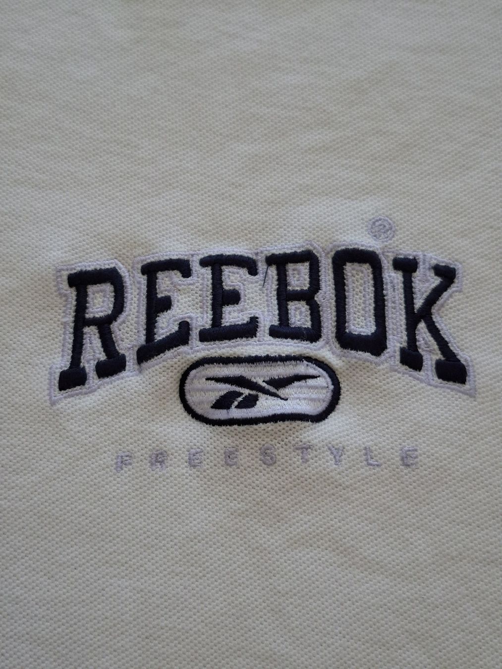 Reebok T-Shirts: T-shirt Reebok vintage 90  – Gebraucht aus Renens VD von ser_j2fn 1