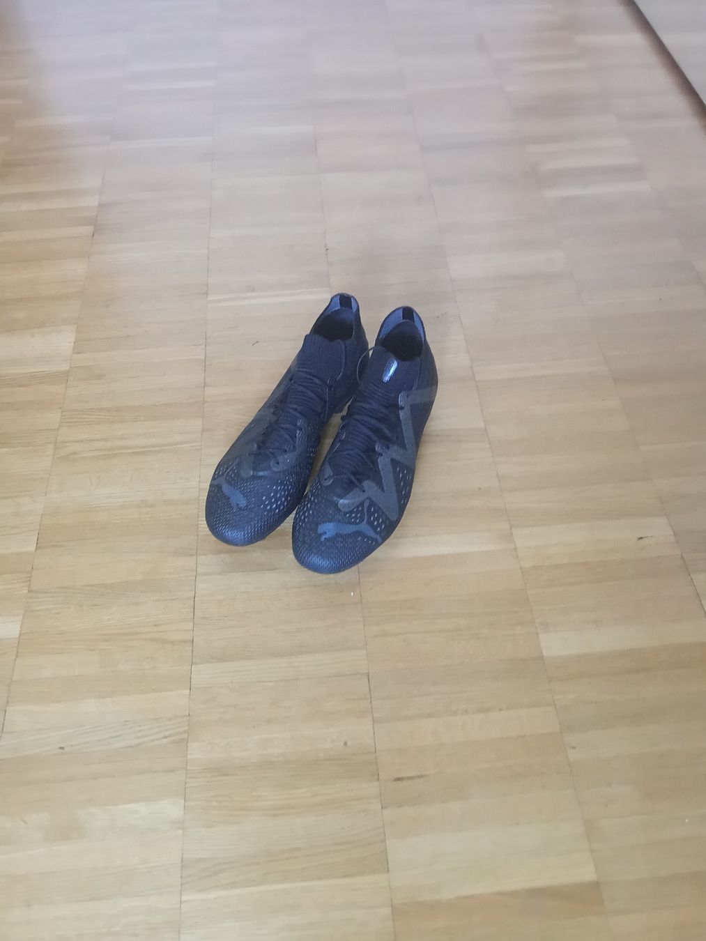 Puma Herrenschuhe: PUMA FUSSBALLSCHUHE 44 – Gebraucht aus Bretzwil von Ulas5757