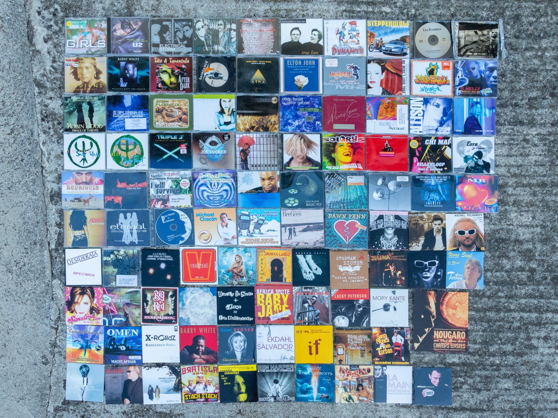 CDs: Lot 100 CDs singles – Gebraucht aus Belmont-sur-Yverdon von ag97