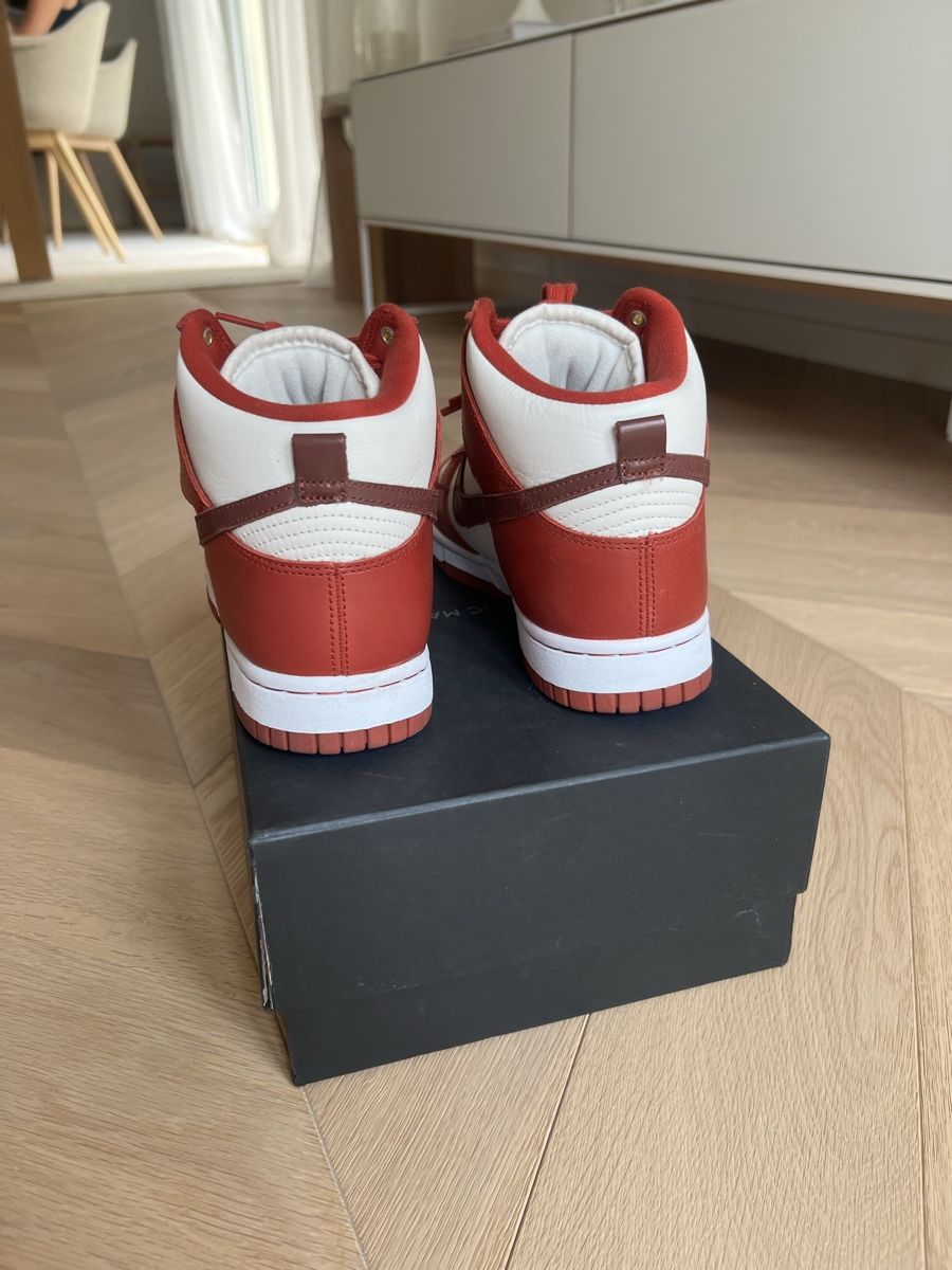 Nike Scarpe da uomo: Nike Dunk High Red White Burgundy  – Nuovo (secondo la descrizione) da Kreuzlingen venduto da Lamaro45 5