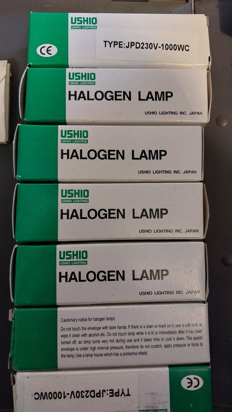 Lampade: USHIO Halogen Lampe JPD 230V / 1000WC – Usato da Rheineck venduto da FMPTV