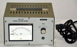 Balzers TPG 022 Pirani Vacuum Gauge