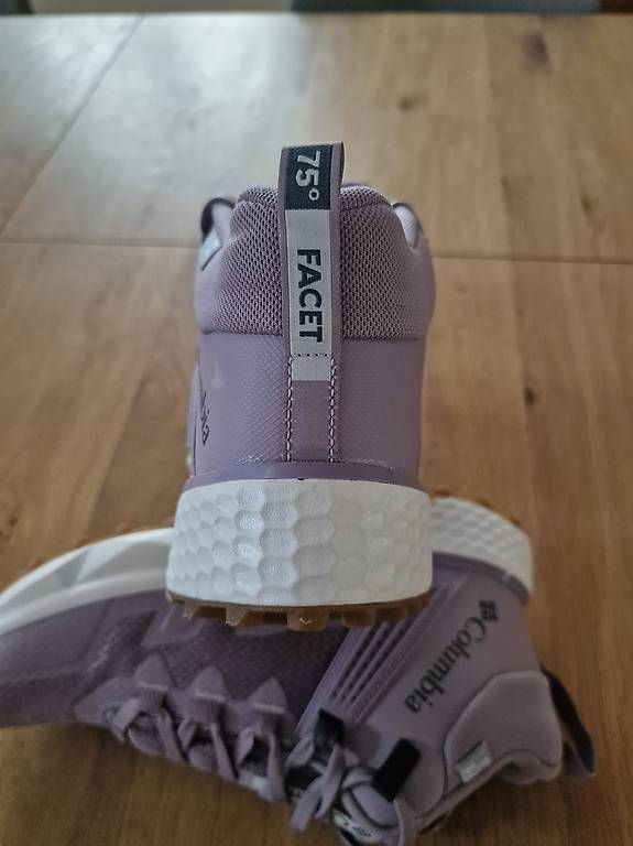 Columbia Scarpe da donna: Trakking/Wanderschuh Gr. 40 – Usato da Niederdorf venduto da ROGO77 1