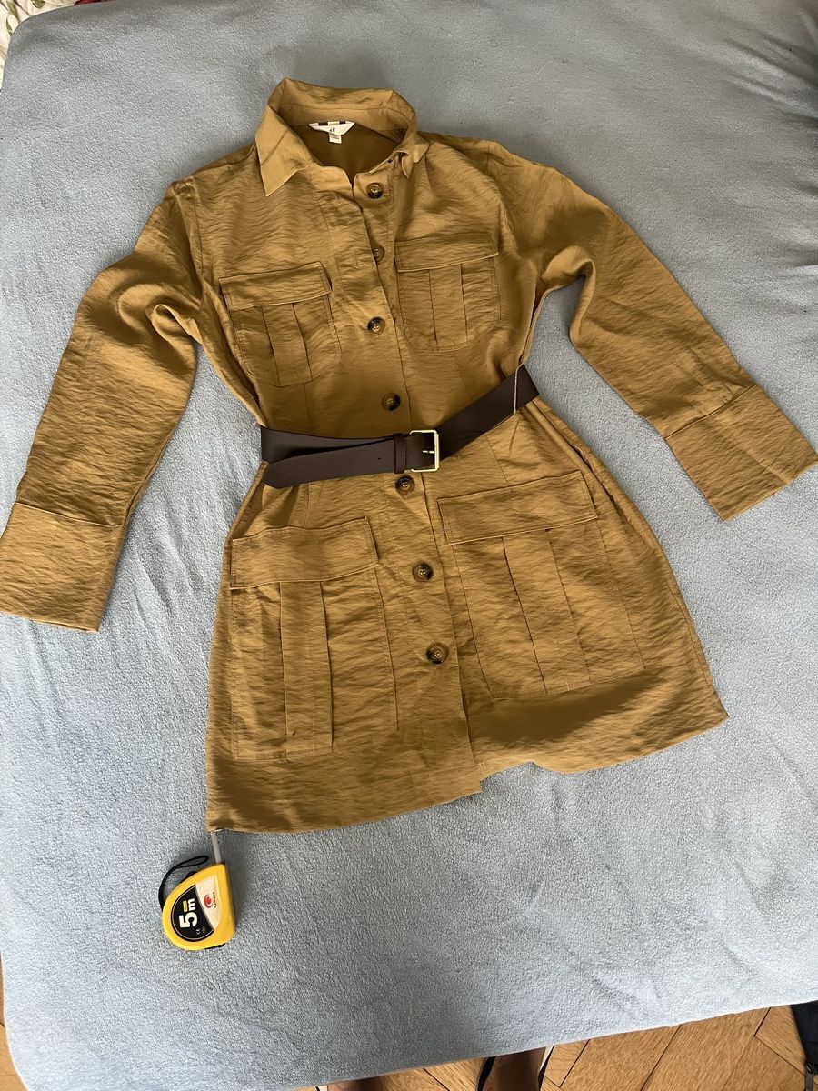 Robes: H&M Kleid, Hemdblusenstil, Khaki, Gr. S – Neuf (Voir description) à Olten par sae_82z2