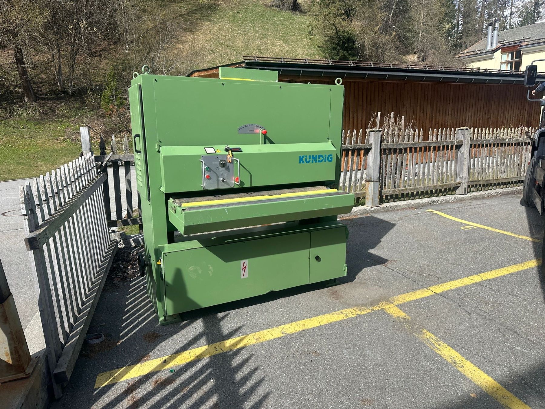Aiguiseuses & polisseuses: Breitbandschleifmachine Kündig – D'occasion à Volketswil par ars_sjh2 2