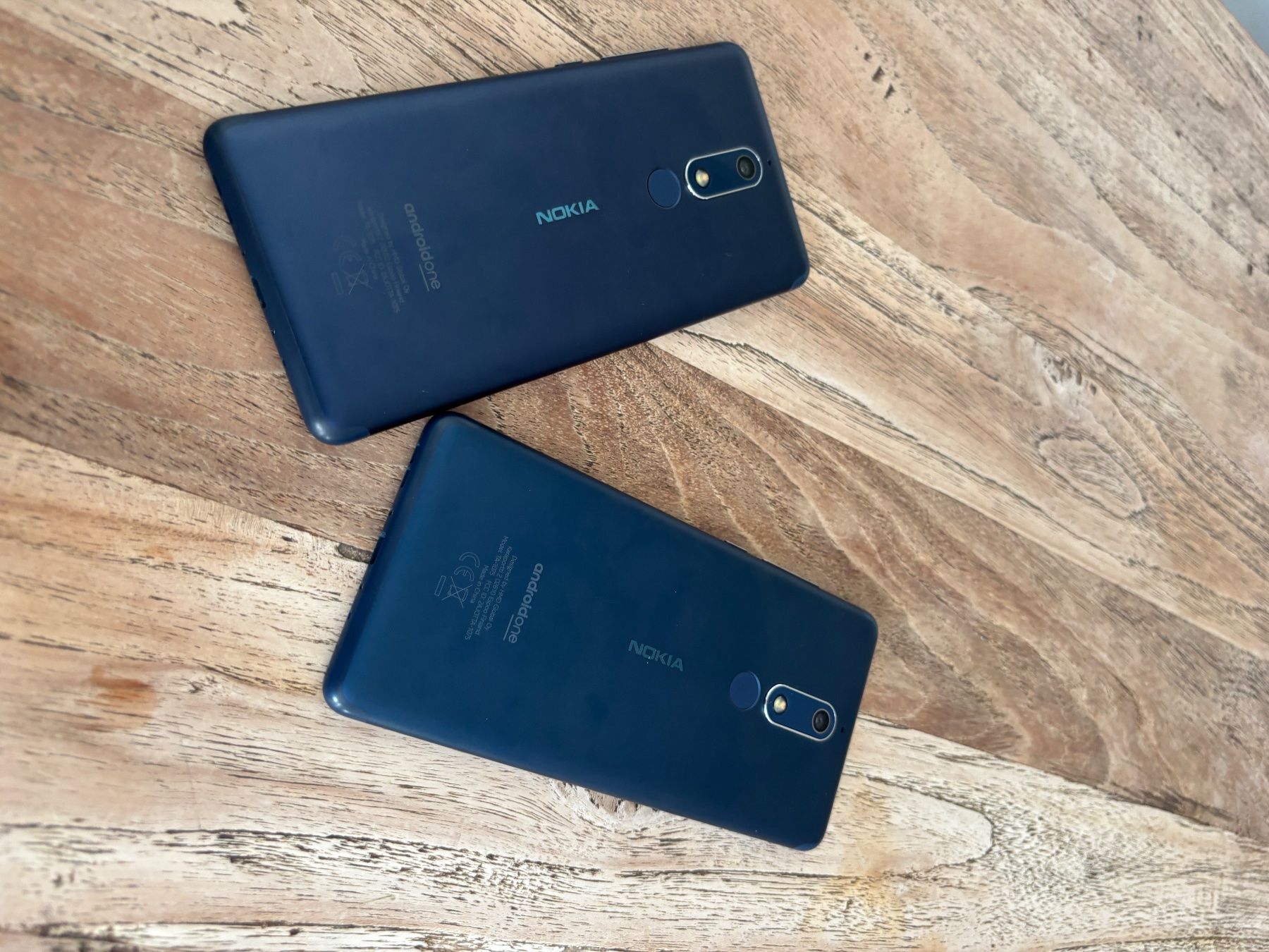Nokia Portables: 2x Nokia 5.1 Smartphone Blau mit Ladegerät – D'occasion à Kilchberg ZH par 29007 1