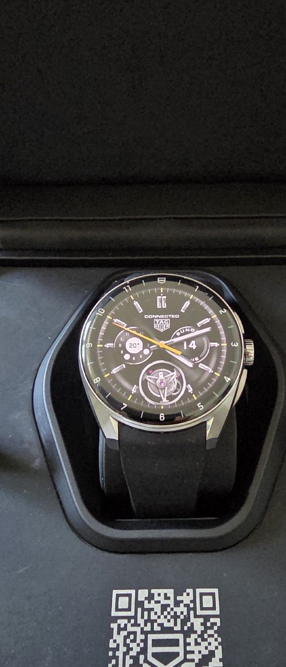 Tag Heuer Uhren: Tag Heuer Connected Callibre E5 40mm – Gebraucht aus Brigerbad von Scoobydooo