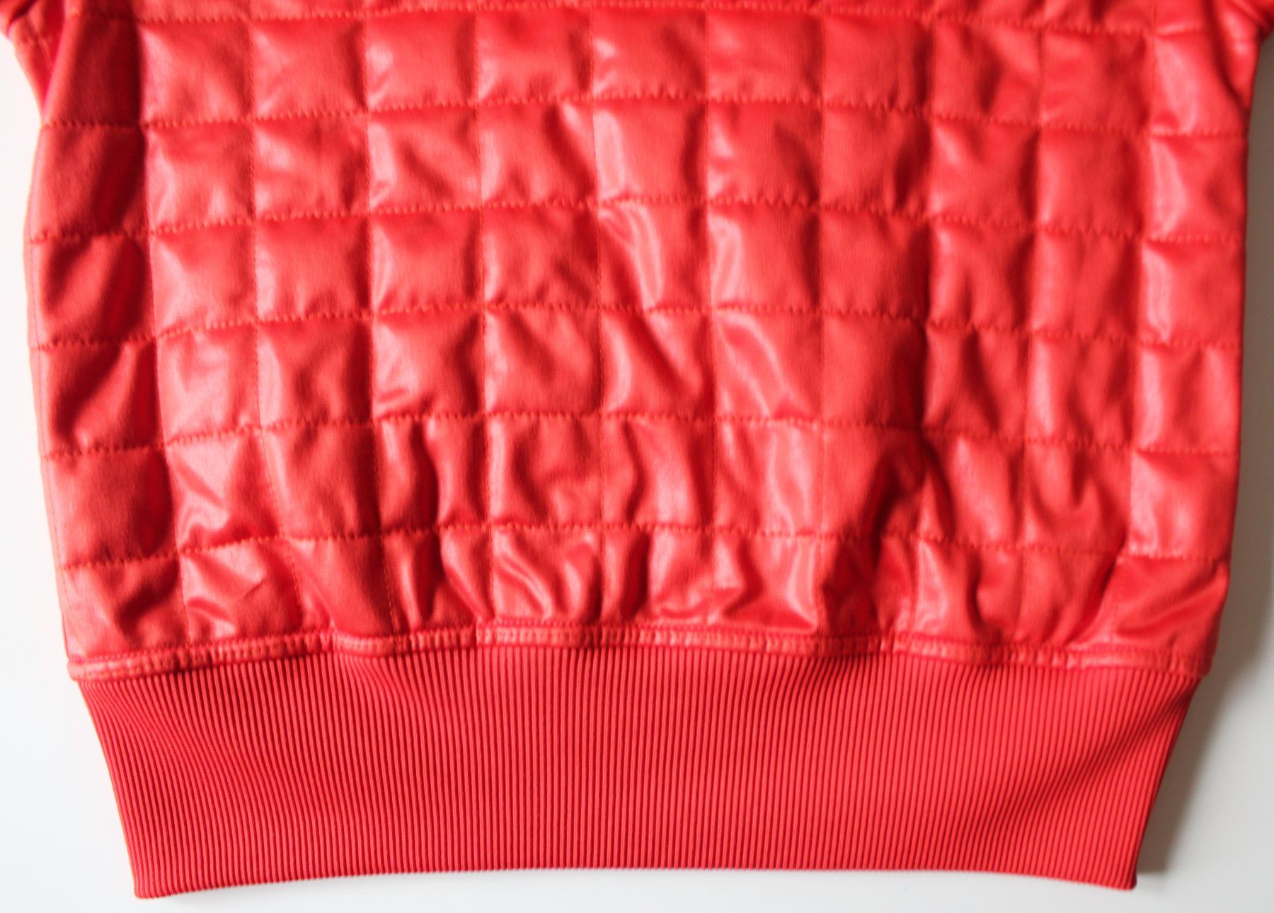 Adidas Giacche: Veste Adidas  à capuche t. 34 – Usato da Peseux venduto da Gilloss 8
