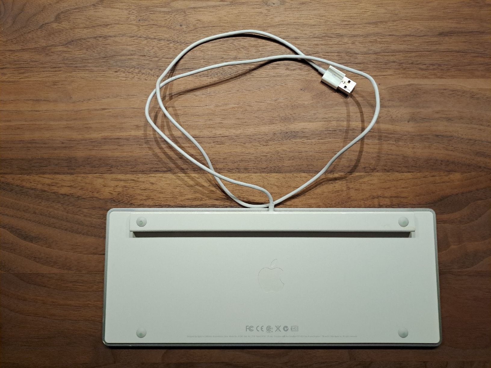 Apple Tastaturen: Apple Keyboard A1242 (USB) – Gebraucht aus Münsingen von  1