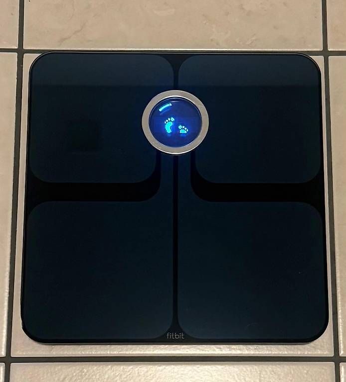 Pèse-personnes: Fitbit Aria 2 – D'occasion à Frauenfeld par locito09