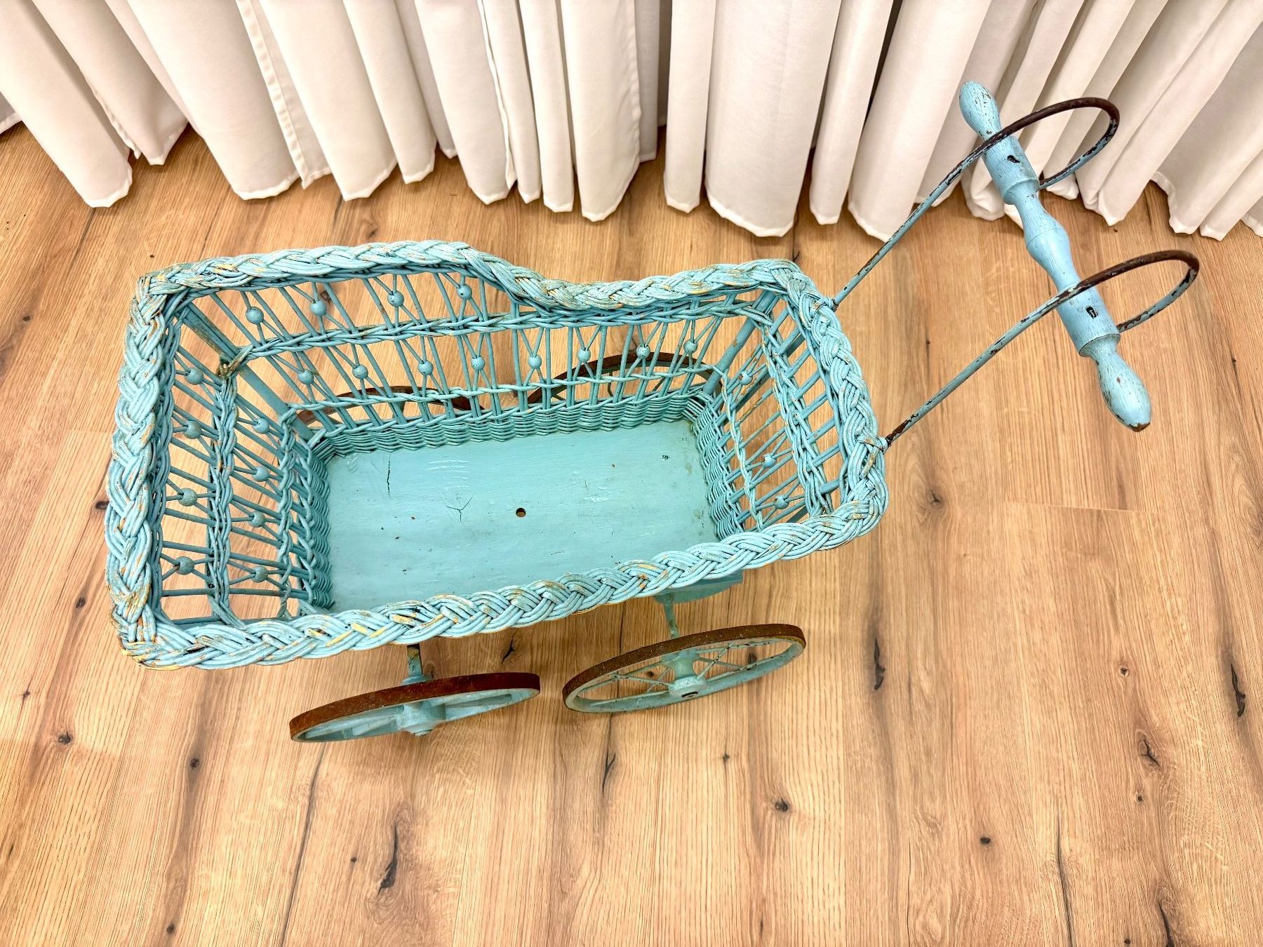 Carrozzine per bambole: Nostalgischer Puppenwagen – Usato da Appenzell venduto da sto_v2yv 2